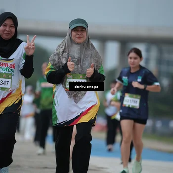 Runner Photo 7716020