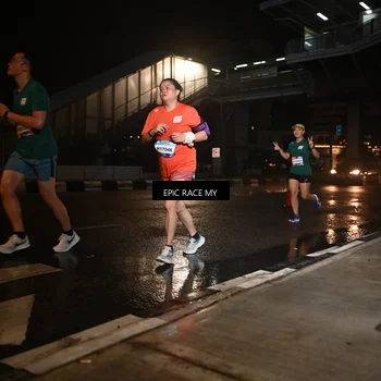 Runner Photo 7716037