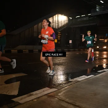 Runner Photo 7716044