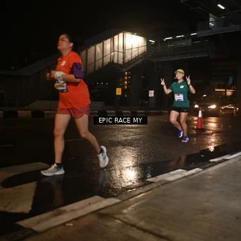 Runner Photo 7716045