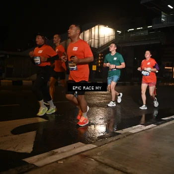 Runner Photo 7716050