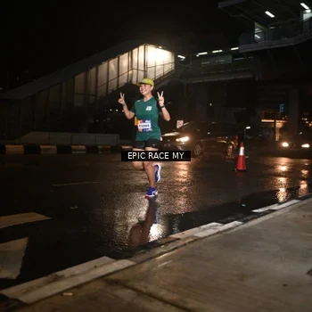 Runner Photo 7716051