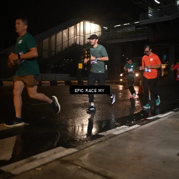 Runner Photo 7716079