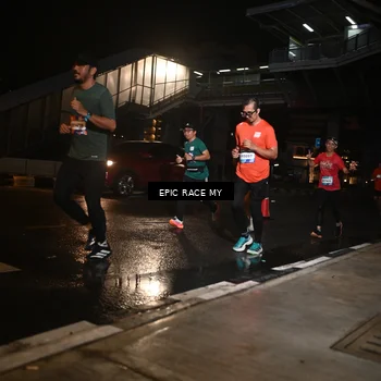 Runner Photo 7716085