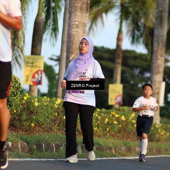 Runner Photo 7716086