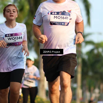 Runner Photo 7716088