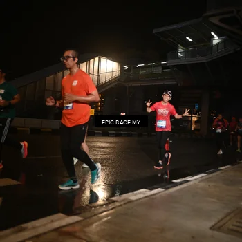 Runner Photo 7716095