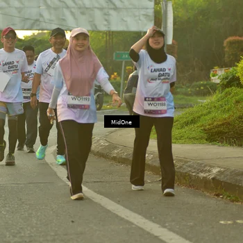 Runner Photo 7716098