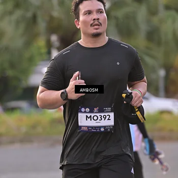 Runner Photo 7716110