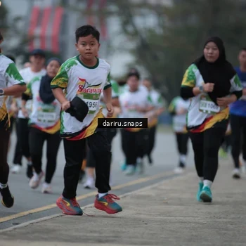 Runner Photo 7716115