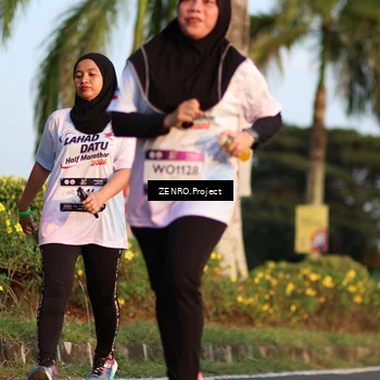 Runner Photo 7716120