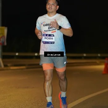 Runner Photo 7716122