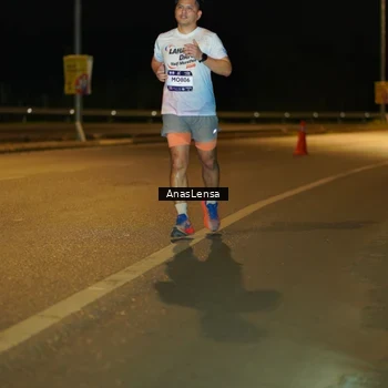 Runner Photo 7716123
