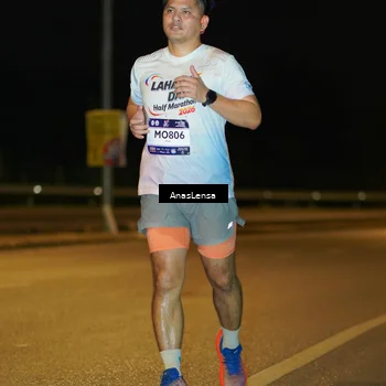 Runner Photo 7716130