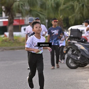 Runner Photo 7716154