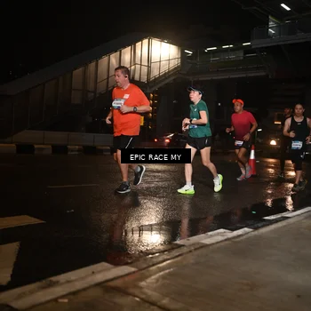 Runner Photo 7716158
