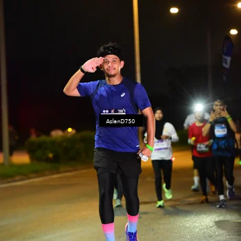 Runner Photo 7716163