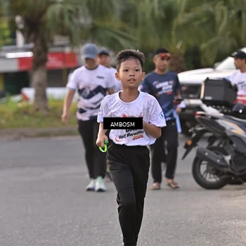 Runner Photo 7716164