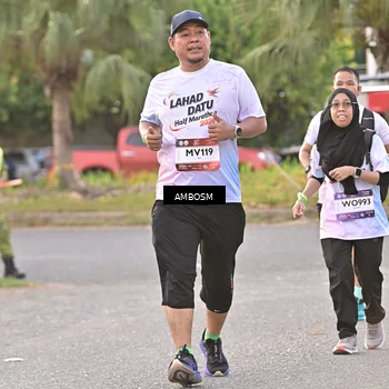 Runner Photo 7716199