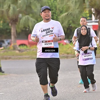 Runner Photo 7716203
