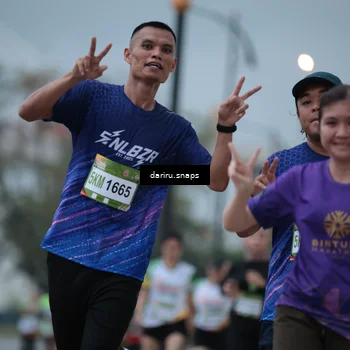Runner Photo 7716209