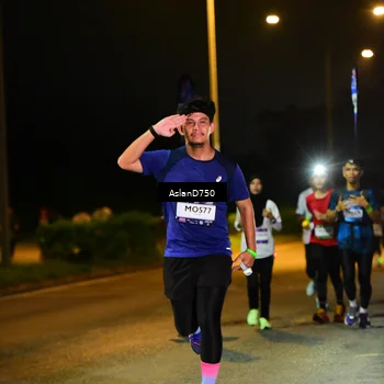 Runner Photo 7716213