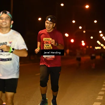 Runner Photo 7716214