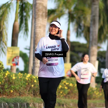 Runner Photo 7716216