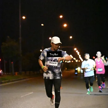 Runner Photo 7716218