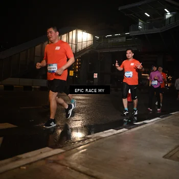 Runner Photo 7716238
