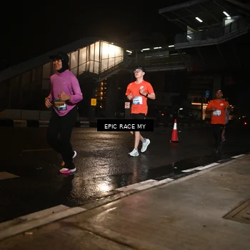 Runner Photo 7716239