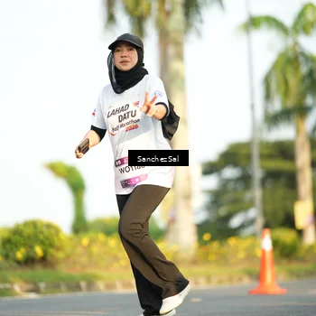 Runner Photo 7716244
