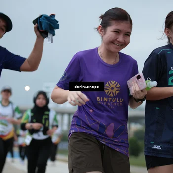 Runner Photo 7716249