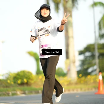 Runner Photo 7716256