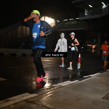 Runner Photo 7716279