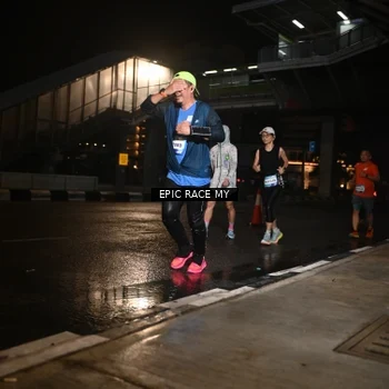 Runner Photo 7716287