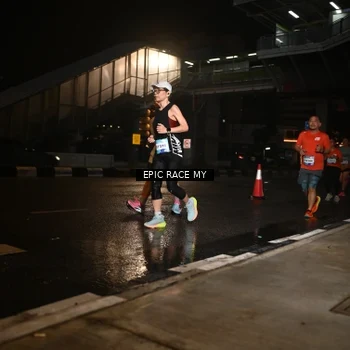 Runner Photo 7716289