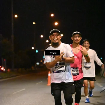 Runner Photo 7716306