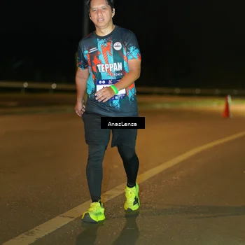 Runner Photo 7716311