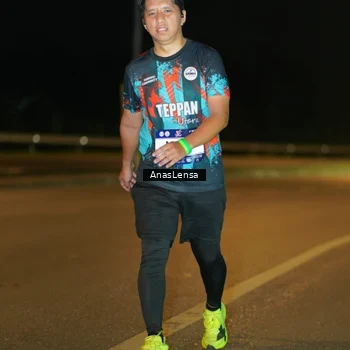 Runner Photo 7716312