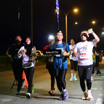 Runner Photo 7716318