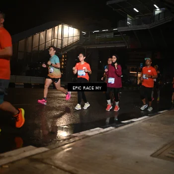 Runner Photo 7716330