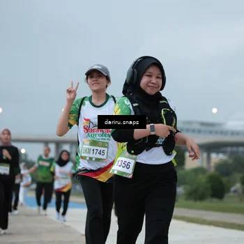 Runner Photo 7716332
