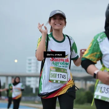 Runner Photo 7716342