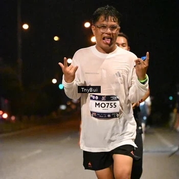 Runner Photo 7716350