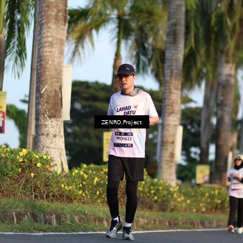 Runner Photo 7716366