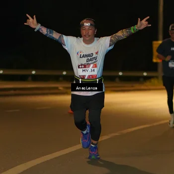 Runner Photo 7716368