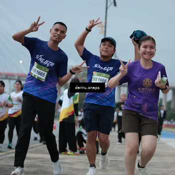 Runner Photo 7716371