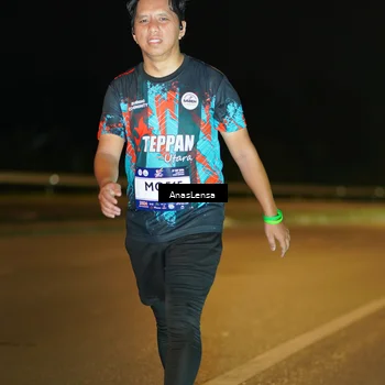 Runner Photo 7716372