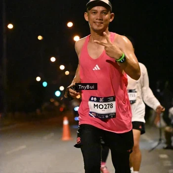 Runner Photo 7716373
